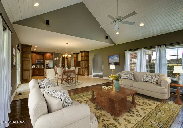Homes for sale in Dandridge, TN | 3068 Beecarter Rd, Dandridge, TN 37725 | MLS# 1342612