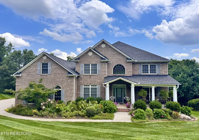 1st image of 712 Whispering Hills Ln, Farragut, TN 37934 | MLS# 1342422