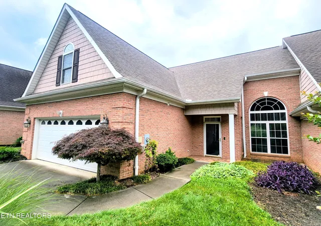 Homes for sale in Seymour, TN | 1077 Creekside Village Wy, Seymour, TN 37865 | MLS# 1344145