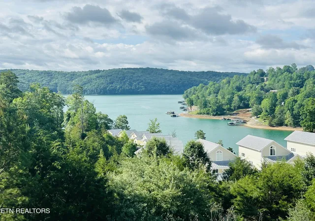 Homes for sale in La Follette, TN | 134 E Harbor View Ln #B, La Follette, TN 37766 | MLS# 1342483