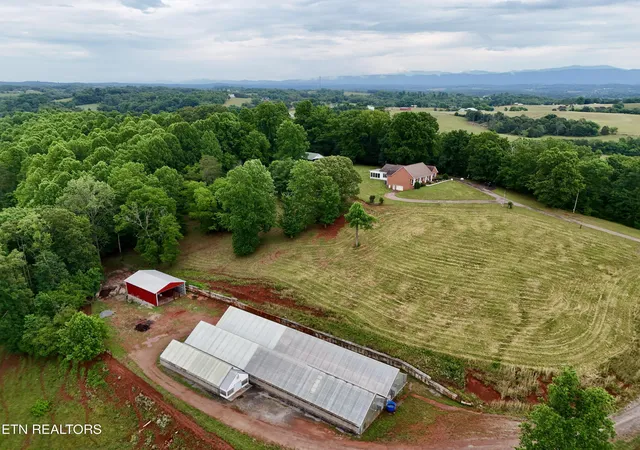 Photo 4 of Single family home for sale at 630 Kenny Brk Ln, Greenback, TN 37742 | MLS# 1342497 | Listing updated on 2026-07-01