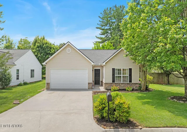 Photo 1 of Sale Pending at 2358 Slate Valley Ln, Knoxville, TN 37923 | MLS# 1342419 | Listing updated on 2026-06-02