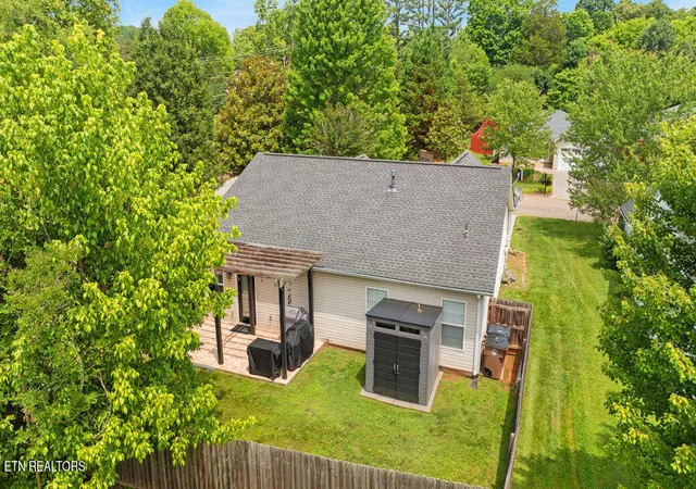 Photo 3 of Sale Pending at 2358 Slate Valley Ln, Knoxville, TN 37923 | MLS# 1342419 | Listing updated on 2026-06-02