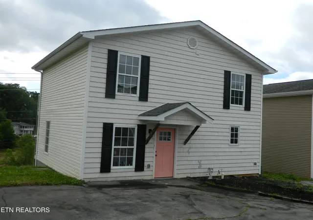 Homes for sale in Rutledge, TN | 130 Roberts Ridge, Rutledge, TN 37861 | MLS# 1342629