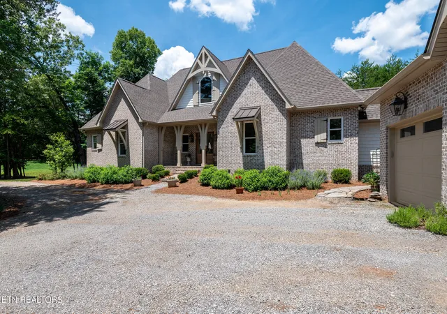 Photo 1 of Single family home for sale at 1677 Botsford Dr, Knoxville, TN 37922 | MLS# 1344042 | Listing updated on 2026-09-16