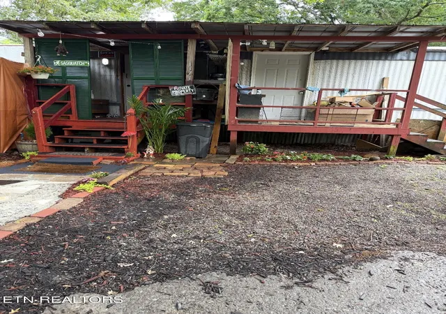 Homes for sale in Sevierville, TN | 1373 Avenue D, Sevierville, TN 37876 | MLS# 1342708