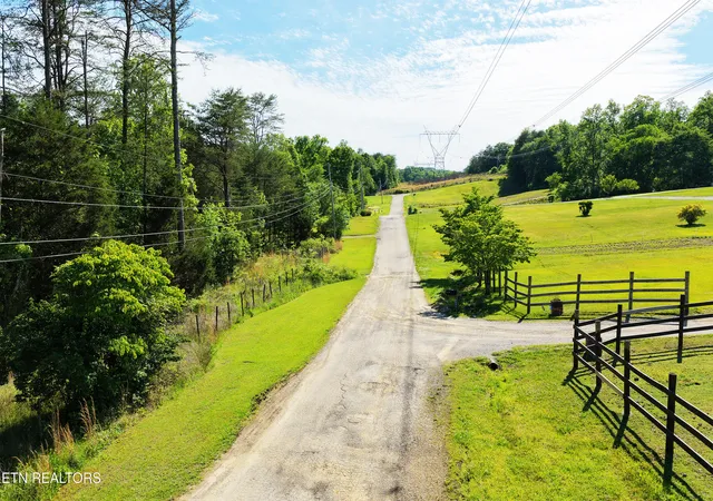 Photo 2 of Land for sale at 00 Lakeview Dr, Kingston, TN 37763 | MLS# 1342697 | Listing updated on 2026-05-29