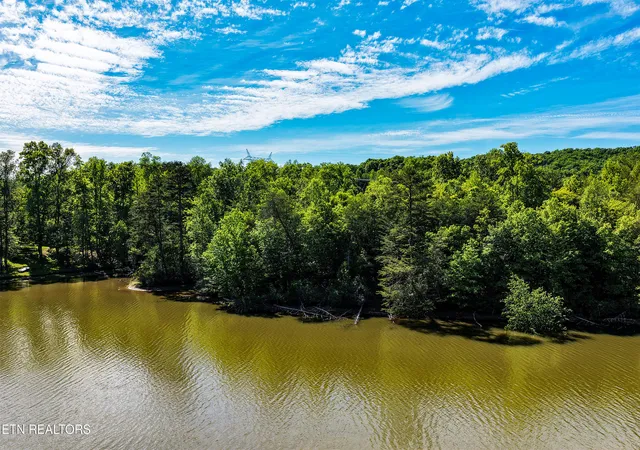 Photo 4 of Land for sale at 00 Lakeview Dr, Kingston, TN 37763 | MLS# 1342697 | Listing updated on 2026-05-29