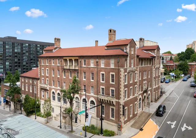 2nd image of 535 Locust St #301, Knoxville, TN 37902 | MLS# 1342622