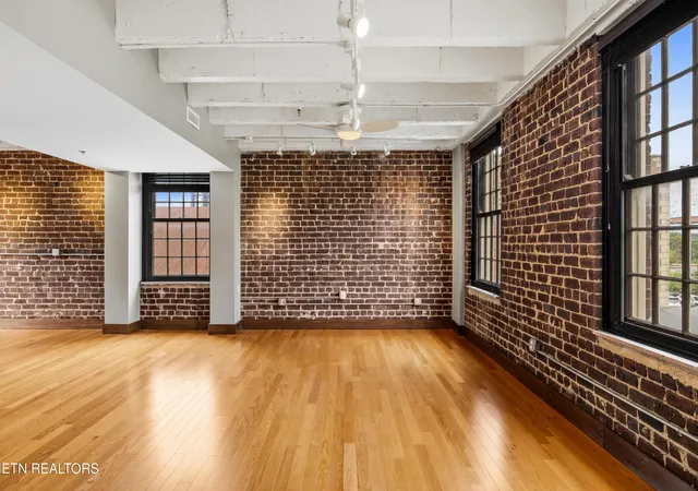 5th image of 535 Locust St #301, Knoxville, TN 37902 | MLS# 1342622