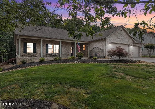 Homes for sale in Loudon, TN | 280 Coyatee Dr N, Loudon, TN 37774 | MLS# 1342632