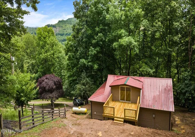 Homes for sale in Clairfield, TN | 578 Fox Branch Rd, Clairfield, TN 37715 | MLS# 1342641