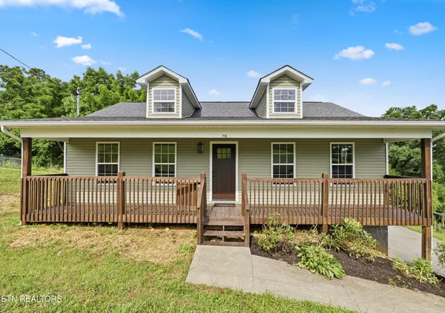 Photo 3 of Sale Pending at 715 Privet Dr, Dandridge, TN 37725 | MLS# 1342964 | Listing updated on 2026-09-21