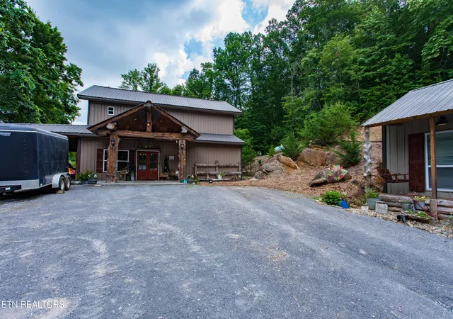 Homes for sale in Luttrell, TN | 700 Damewood Hollow Rd, Luttrell, TN 37779 | MLS# 1342851