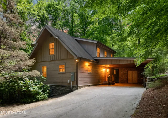 Photo 1 of Single family home for sale at 724 Tanasi Tr, Townsend, TN 37882 | MLS# 1342611 | Listing updated on 2026-08-27
