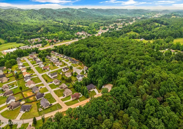 Homes for sale in Maynardville, TN | 375 Signet Ln, Maynardville, TN 37807 | MLS# 1347085