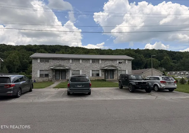 3rd image of 2816 Ne Colt Dr, Knoxville, TN 37918 | MLS# 1343372