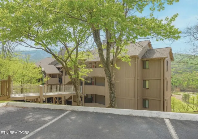 Homes for sale in Gatlinburg, TN | 3710 Weber Rd #B202, Gatlinburg, TN 37738 | MLS# 1344463