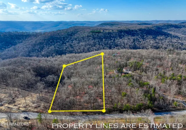 Homes for sale in Monterey, TN | 616 Cumberland Cove Rd, Monterey, TN 38574 | MLS# 1342704