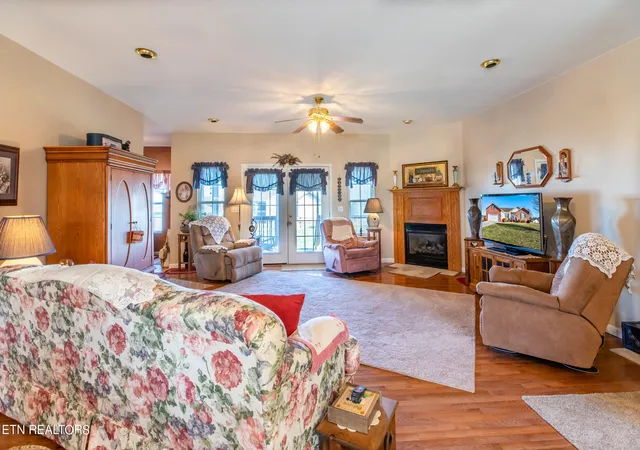 Homes for sale in Jacksboro, TN | 159 Austin Ln, Jacksboro, TN 37757 | MLS# 1342703