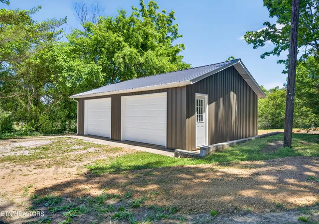 Homes for sale in Byrdstown, TN | 2155 Fairview Rd, Byrdstown, TN 38549 | MLS# 1342736