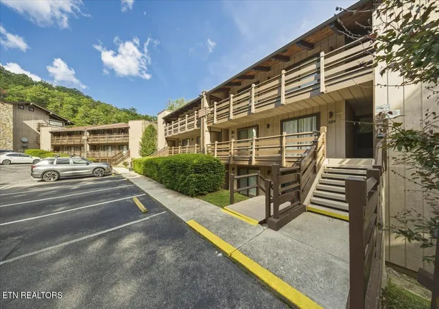 Homes for sale in Sevierville, TN | 1081 Cove Rd #APT 1033, Sevierville, TN 37876 | MLS# 1343269