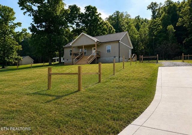 Homes for sale in Decatur, TN | 12274 N Nopone Valley Rd, Decatur, TN 37322 | MLS# 1342795