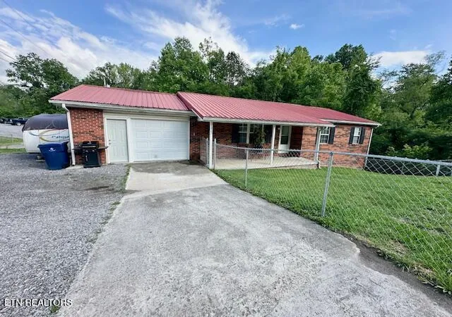 Homes for sale in Middlesboro, KY | 1425 Hwy 441, Middlesboro, KY 40965 | MLS# 1342800
