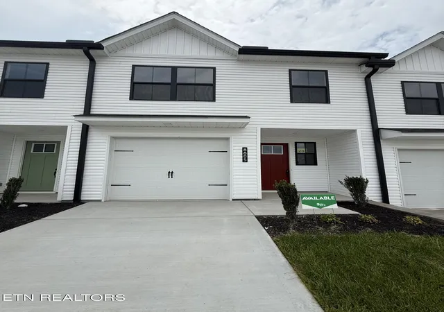 Homes for sale in Knoxville, TN | 8805 Chapman Trace Wy, Knoxville, TN 37920 | MLS# 1342829