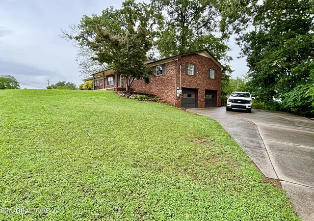 Homes for sale in Knoxville, TN | 7512 Temple Acres Dr, Knoxville, TN 37938 | MLS# 1342832
