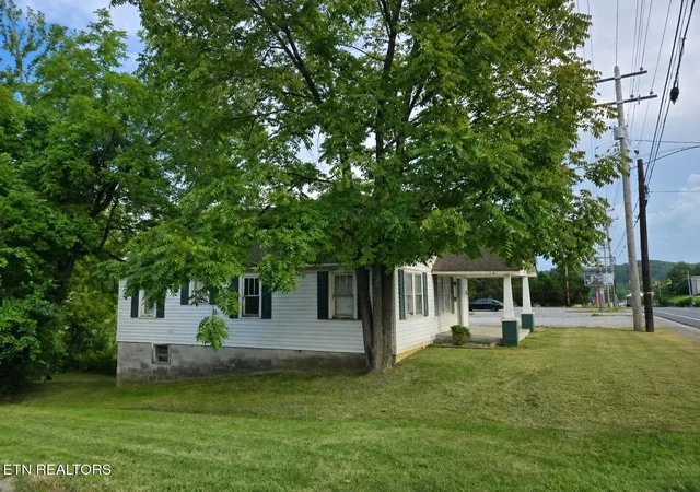Homes for sale in Oneida, TN | 18700 Alberta St, Oneida, TN 37841 | MLS# 1342860