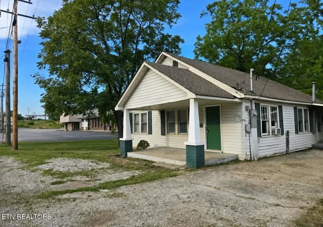 Homes for sale in Oneida, TN | 18700 Alberta St, Oneida, TN 37841 | MLS# 1342860