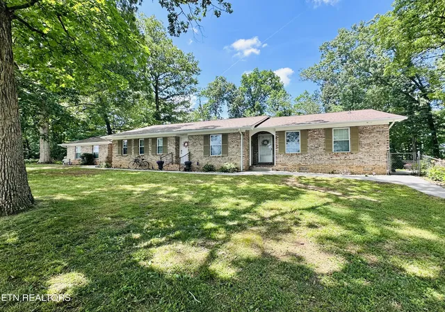 3rd image of 408 Dell Rd, Maryville, TN 37804 | MLS# 1342854