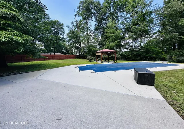 5th image of 408 Dell Rd, Maryville, TN 37804 | MLS# 1342854