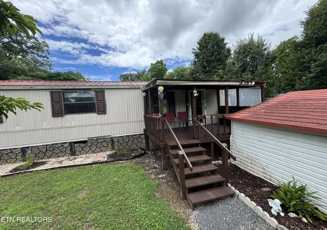 Homes for sale in Vonore, TN | 353 Depot St, Vonore, TN 37885 | MLS# 1342881
