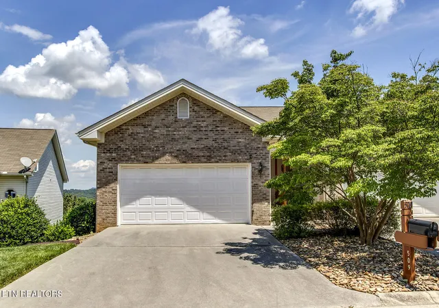 Homes for sale in Loudon, TN | 509 Cimarron Cir, Loudon, TN 37774 | MLS# 1342991