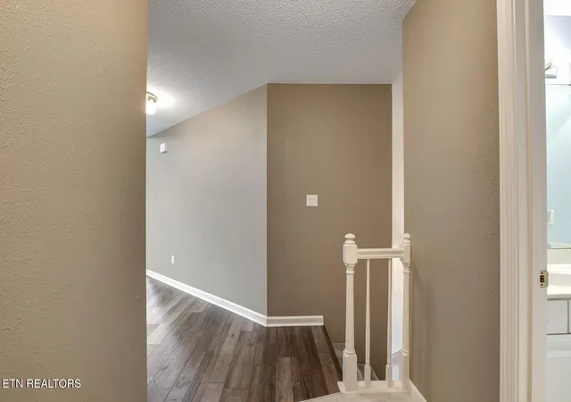 Homes for sale in Loudon, TN | 509 Cimarron Cir, Loudon, TN 37774 | MLS# 1342991