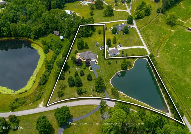 Homes for sale in Helenwood, TN | 788 Old Jamestown Rd, Helenwood, TN 37755 | MLS# 1342911