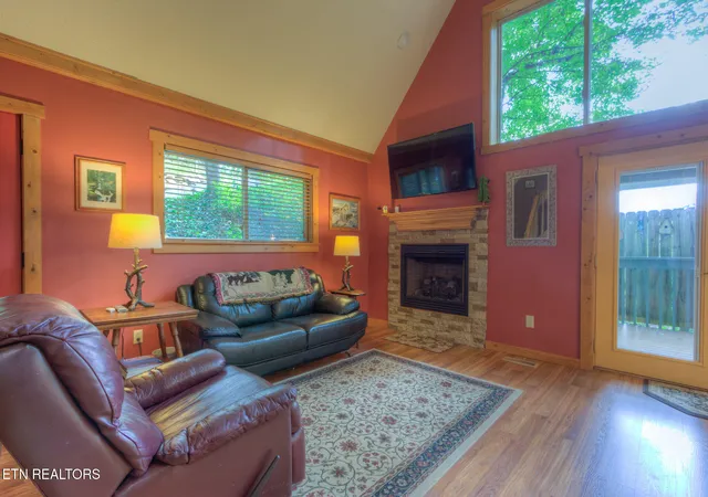 Homes for sale in Gatlinburg, TN | 1051 Wiley Oakley Dr, Gatlinburg, TN 37738 | MLS# 1342930