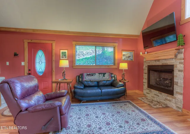Homes for sale in Gatlinburg, TN | 1051 Wiley Oakley Dr, Gatlinburg, TN 37738 | MLS# 1342930