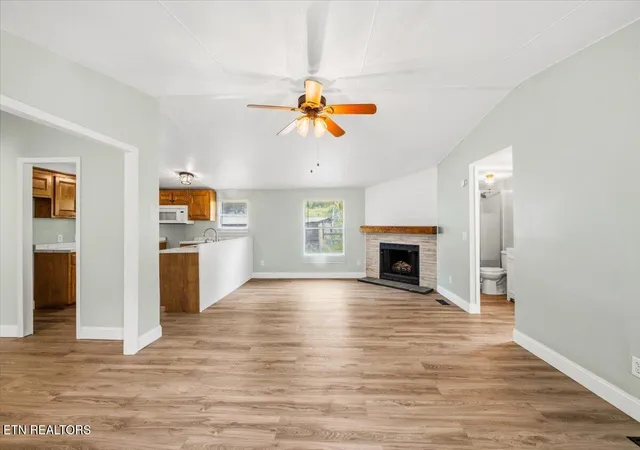 3rd image of 123 Sweat Ln, La Follette, TN 37766 | MLS# 1343294