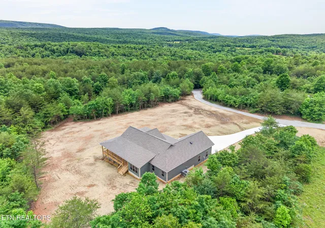 52nd image of 8036 Hebbertsburg Rd, Crab Orchard, TN 37723 | MLS# 1342987