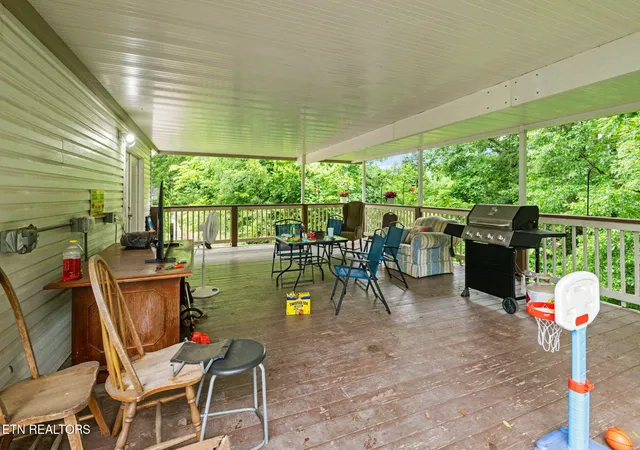 Homes for sale in Knoxville, TN | 111 Mcdaniel Ave, Knoxville, TN 37920 | MLS# 1342936