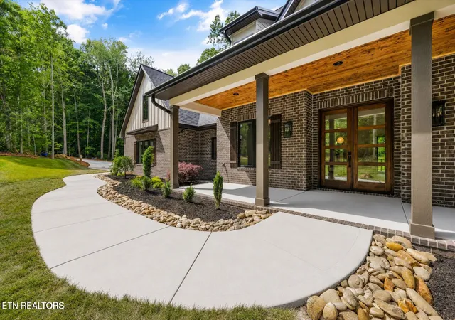 Photo 2 of Single family home for sale at 6450 Mont Richer Ave, Knoxville, TN 37918 | MLS# 1343168 | Listing updated on 2026-09-03