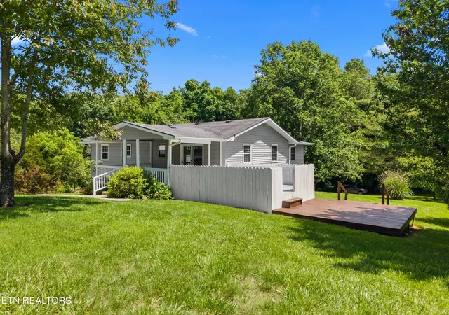 Homes for sale in New Tazewell, TN | 155 Neely Dr, New Tazewell, TN 37825 | MLS# 1343685