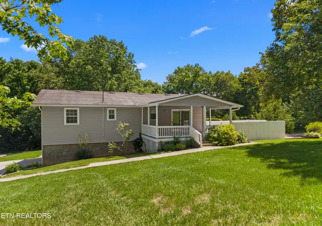 Photo 3 of Single family home for sale at 155 Neely Dr, New Tazewell, TN 37825 | MLS# 1343685 | Listing updated on 2026-09-21