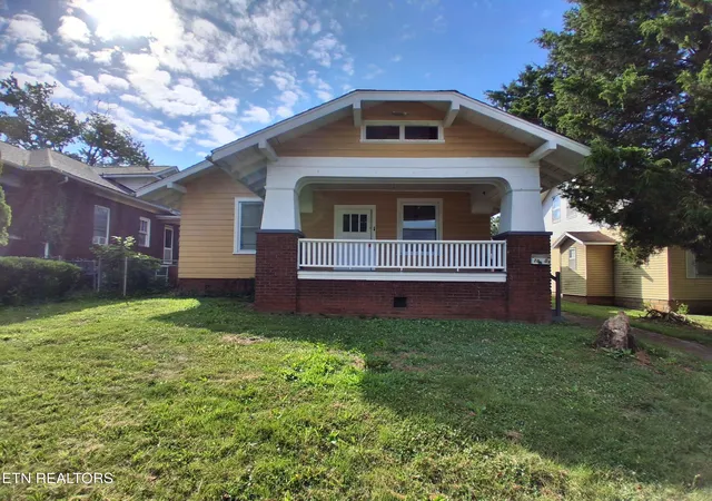Homes for sale in Knoxville, TN | 2806 Linden Ave, Knoxville, TN 37914 | MLS# 1343018