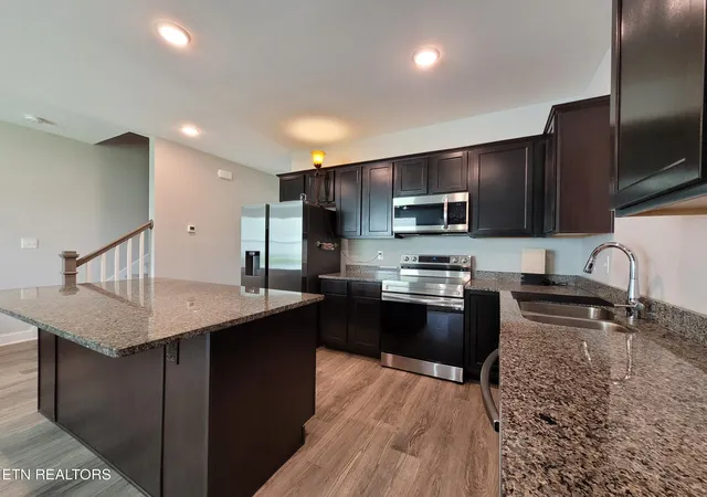 Photo 2 of Single family home for sale at 495 Harper Village Way, Lenoir City, TN 37771 | MLS# 1343017 | Listing updated on 2026-09-01