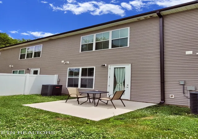 Photo 3 of Single family home for sale at 495 Harper Village Way, Lenoir City, TN 37771 | MLS# 1343017 | Listing updated on 2026-09-01