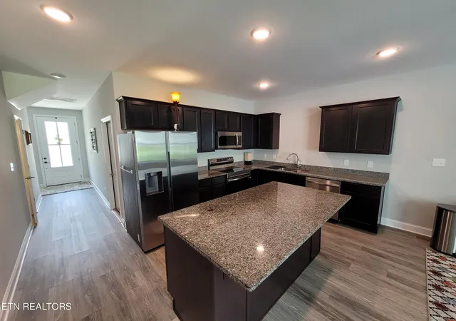 Photo 4 of Single family home for sale at 495 Harper Village Way, Lenoir City, TN 37771 | MLS# 1343017 | Listing updated on 2026-09-01